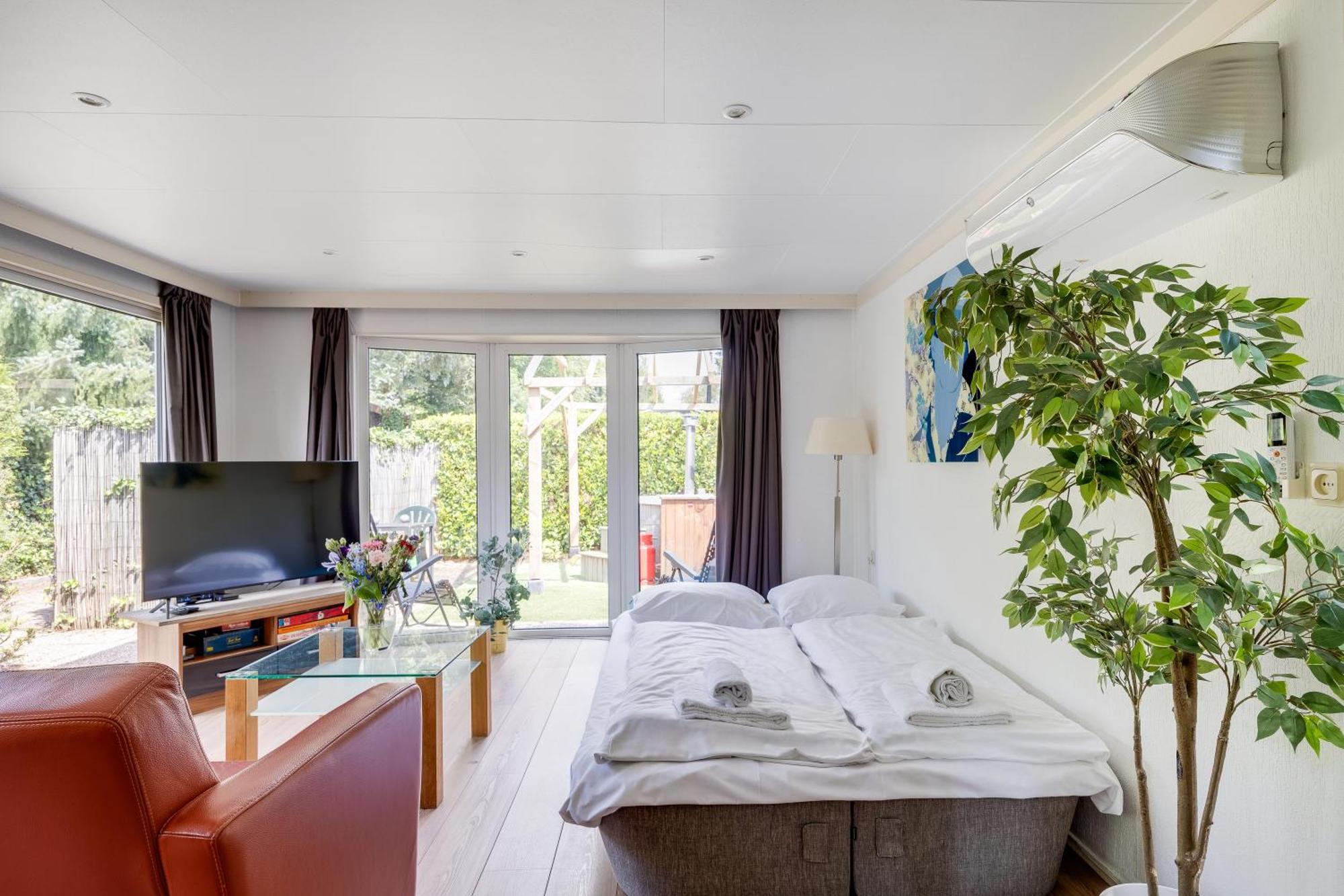 Great Stay - Nature - Outside Hottub En Sauna 부투이젠 외부 사진